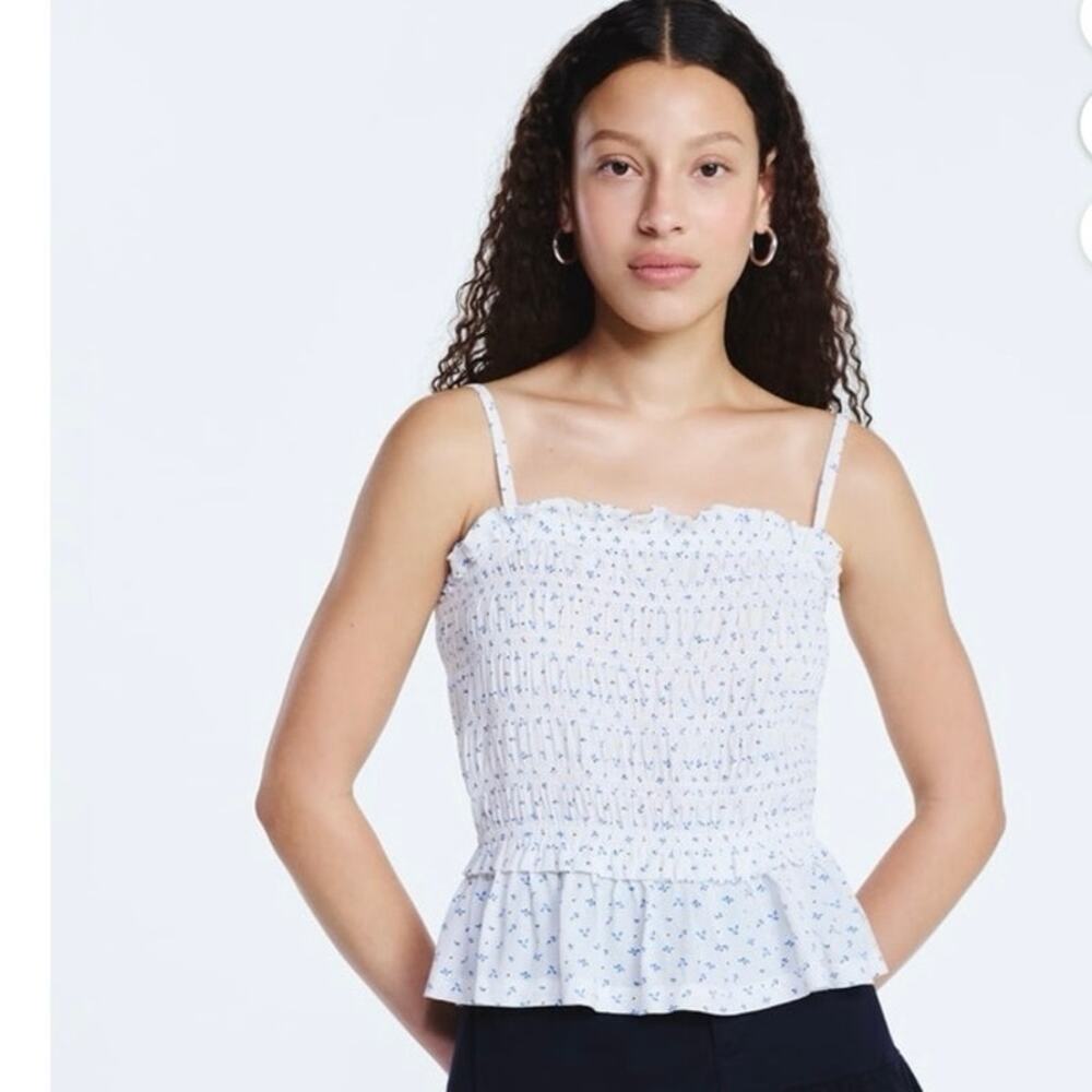 Free Assembly White Floral Smocked Tank Top Size Medium